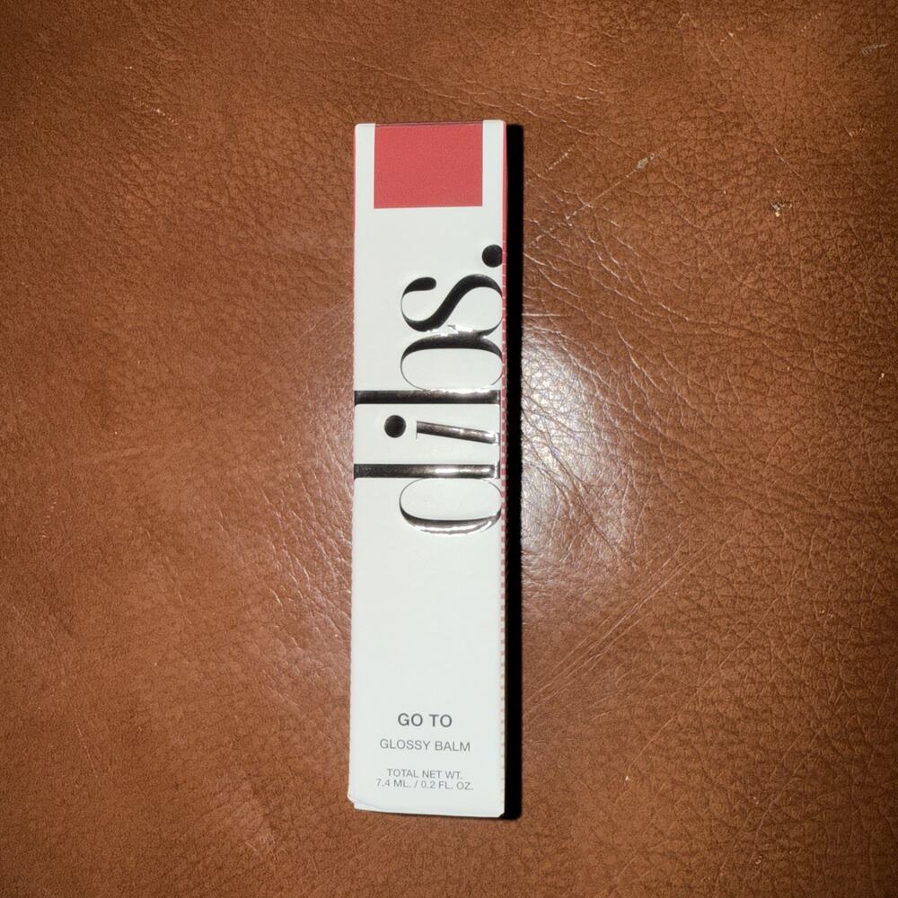 New Dibs Go To Glossy Balm In MIMS Mauve Lipgloss